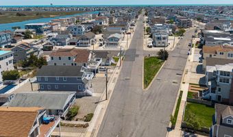 733 21st St, Avalon, NJ 08202