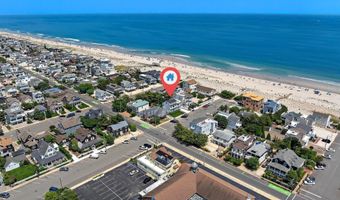 27 THIRD St, Beach Haven, NJ 08008
