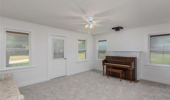 4525 Midway Rd, Weatherford, TX 76085
