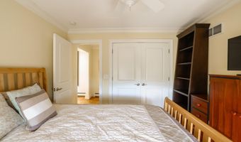 420 Nelson Ave, Beach Haven, NJ 08008