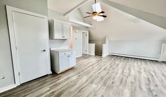 23 E Main St, Branford, CT 06405