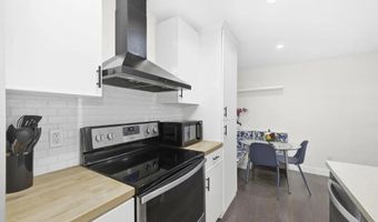 13788 Ruette Le Parc Unit D, Del Mar, CA 92014