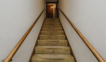 1147 State St, Augusta, KS 67010