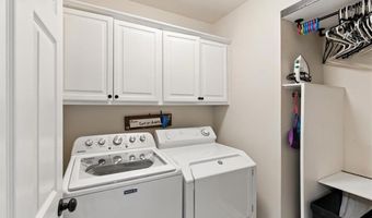 1042 AVERY CREEK Dr, Woodstock, GA 30188