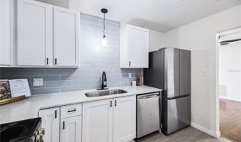 3007 KNOLLWOOD Cir, Orlando, FL 32804