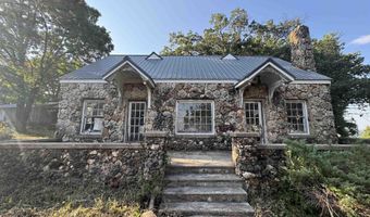 2 Triangle Ln, Batesville, AR 72501