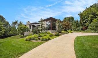 307 Windy Crest Dr, Ann Arbor, MI 48105