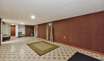 87 Buckingham Dr, Albany, NY 12208