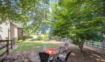 4814 Galloways Farm Ct, Acworth, GA 30101