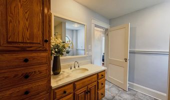 23 Pageant St, Bennington, VT 05201