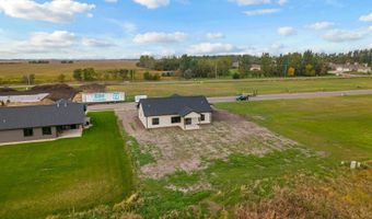 1716 N 18th St, Aberdeen, SD 57401