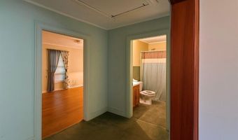 240 Croomcrest Rd, Asheboro, NC 27205