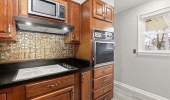 517 WINTERS Ln, Baltimore, MD 21228