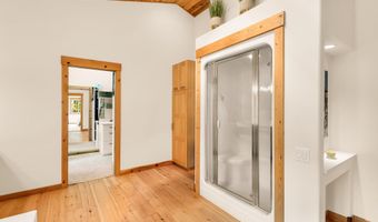 16396 Skyline Dr, Bend, OR 97703