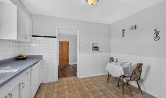 9108 Jonmar Ct, Affton, MO 63123