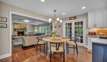 561 Willard Rd, Aurora, OH 44202