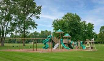 1619 Clearbrook Ln, Amelia, OH 45102