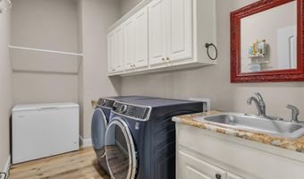 201 Sandstone Ln, Weatherford, TX 76085