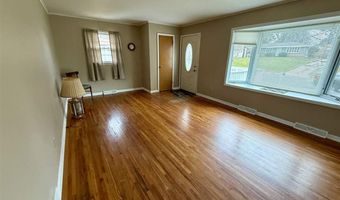 313 S 2nd St W, Aurora, MN 55705