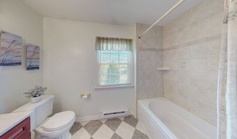 54 Flax Hill Rd, Brookfield, CT 06804