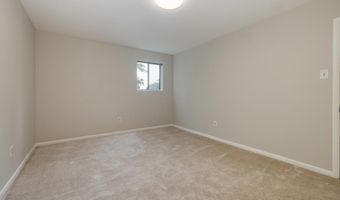 10506 WEYMOUTH St 203, Bethesda, MD 20814