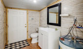 1318 John Riley Barnhill Rd, Baker, FL 32531