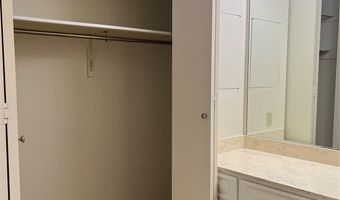 400 Hobron Ln 2815, Honolulu, HI 96815