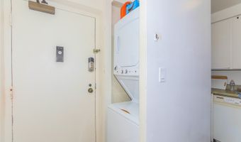 2916 Date St 6F, Honolulu, HI 96816