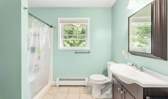 75 Marsh Rd, Belfast, ME 04915