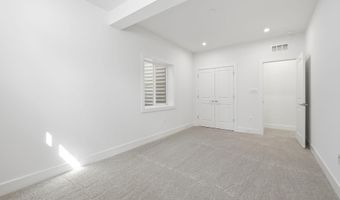 5413 WOODWAY Dr, Alexandria, VA 22310