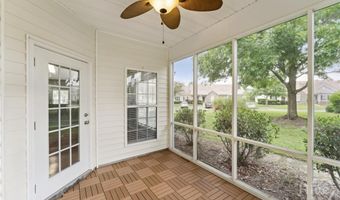 77 Stonelake Cir, Savannah, GA 31419