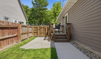 1211 N State St, Aberdeen, SD 57401