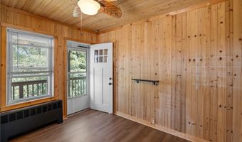 43 Pearl St, Lincoln, RI 02838