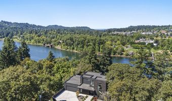 985 SE RIMROCK Ln, Milwaukie, OR 97267