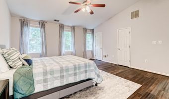 43865 LAUREL RIDGE Dr, Ashburn, VA 20147