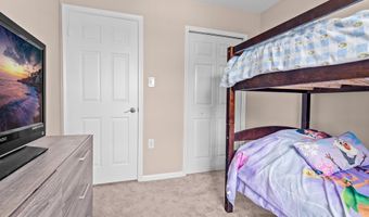 21196 WINDING BROOK Sq, Ashburn, VA 20147