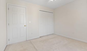 16 Edward Cir, Bedford, NH 03110