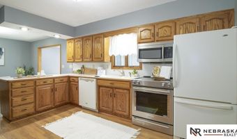 1828 William Dr, Beatrice, NE 68310