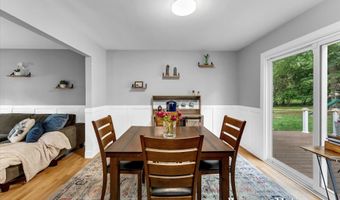 667 Duxbury Ct SE, Ada, MI 49301