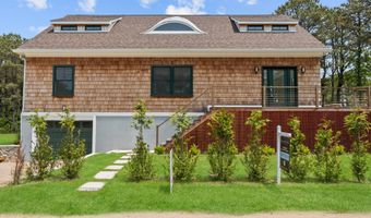 50 Bay View Ave, Amagansett, NY 11930