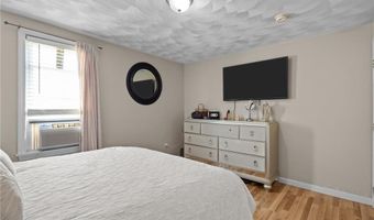 58 Perkins Ave, Cranston, RI 02910