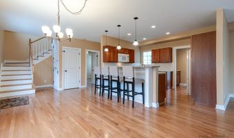 40431 N Fairview St, Antioch, IL 60002