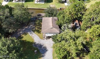 5037 Oklahoma St, Bay St. Louis, MS 39520