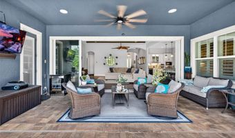 6104 SHADOWLAKE Dr, Apollo Beach, FL 33572