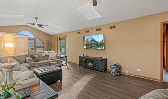 1223 N Itasca Rd, Addison, IL 60101