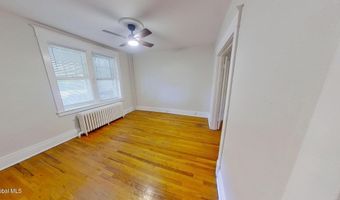 568 Park Ave Apt 1, Albany, NY 12208