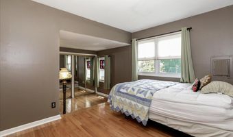 40 Dockage Rd, Bayville, NJ 08721