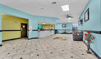 3232 N Summit St, Arkansas City, KS 67005