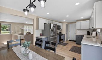 2410 Lovewood Dr, Wisconsin Rapids, WI 54494