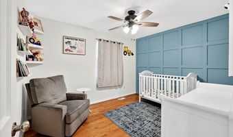1316 Red Oak Plantation Dr, Ballwin, MO 63021